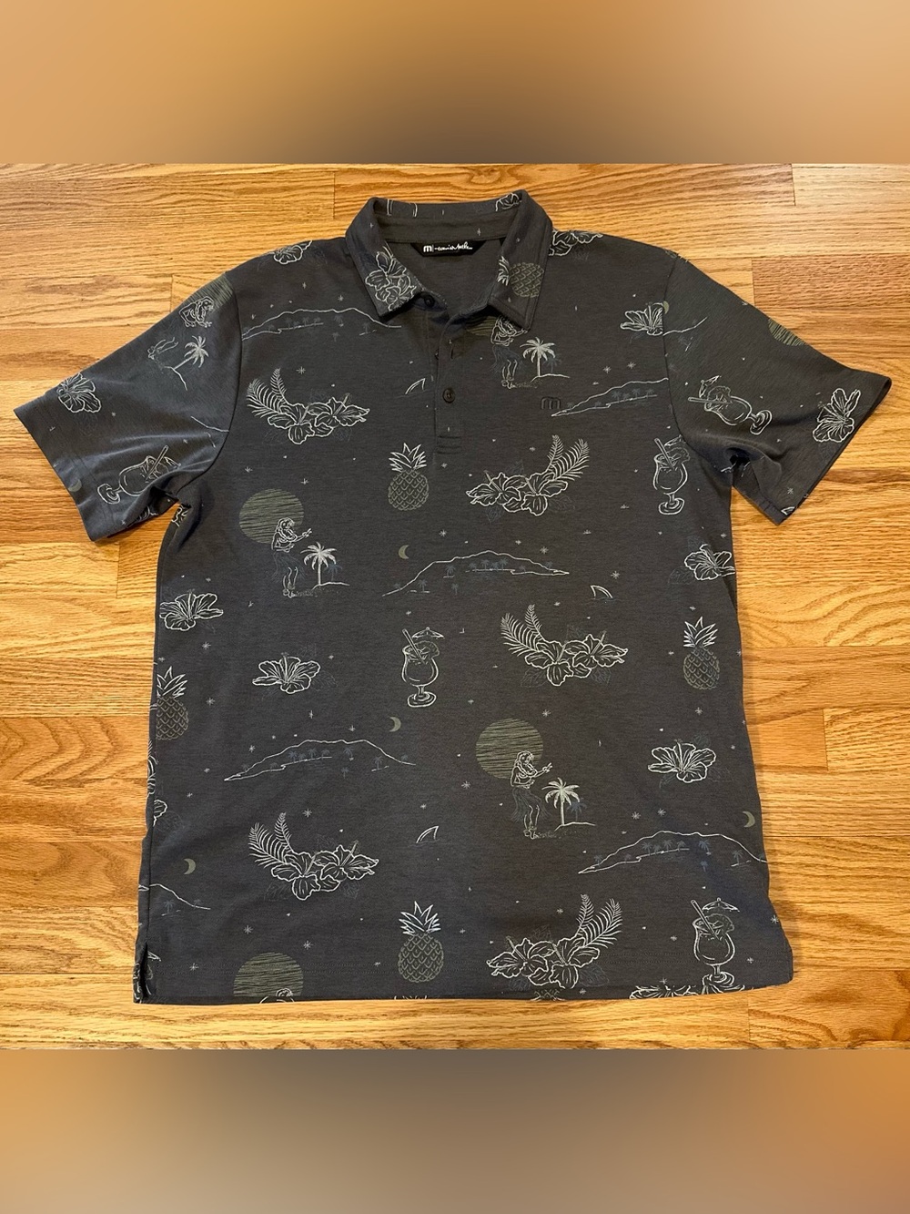 Travis Mathew Men’s Tropical Hawaiian Print Polo Shirt Size Large Gray Casual